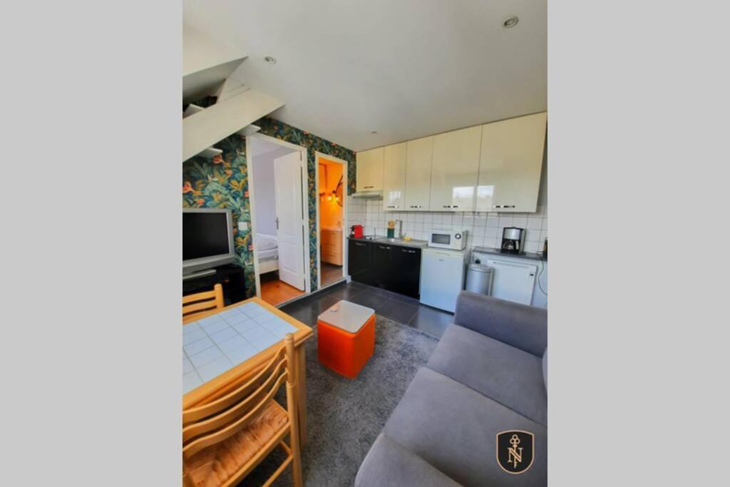 Cosy Apartment In The Center Of 캉 외부 사진