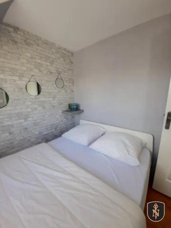 Cosy Apartment In The Center Of 캉 외부 사진
